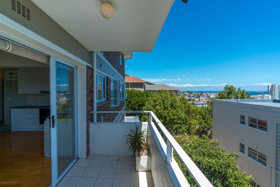 2 Bedroom Property for Sale in Sea Point Western Cape